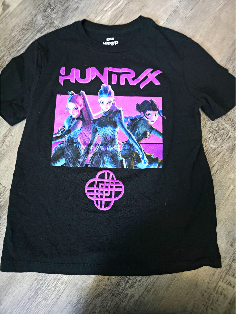 Netflix KPop Demon Hunters HUNTR/X Black Graphic Tee Girls Size Med 0135